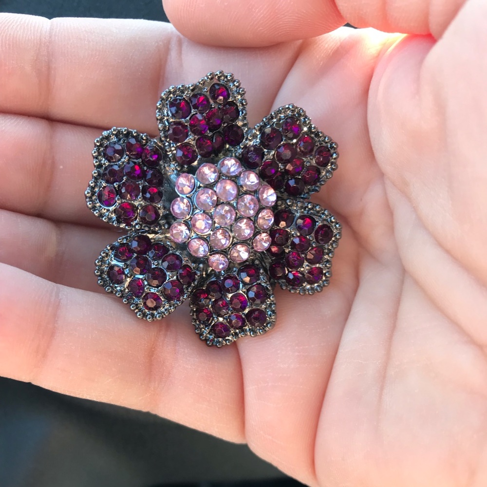 Purple & lavender rhinestone flower ring - Picture 4 of 4